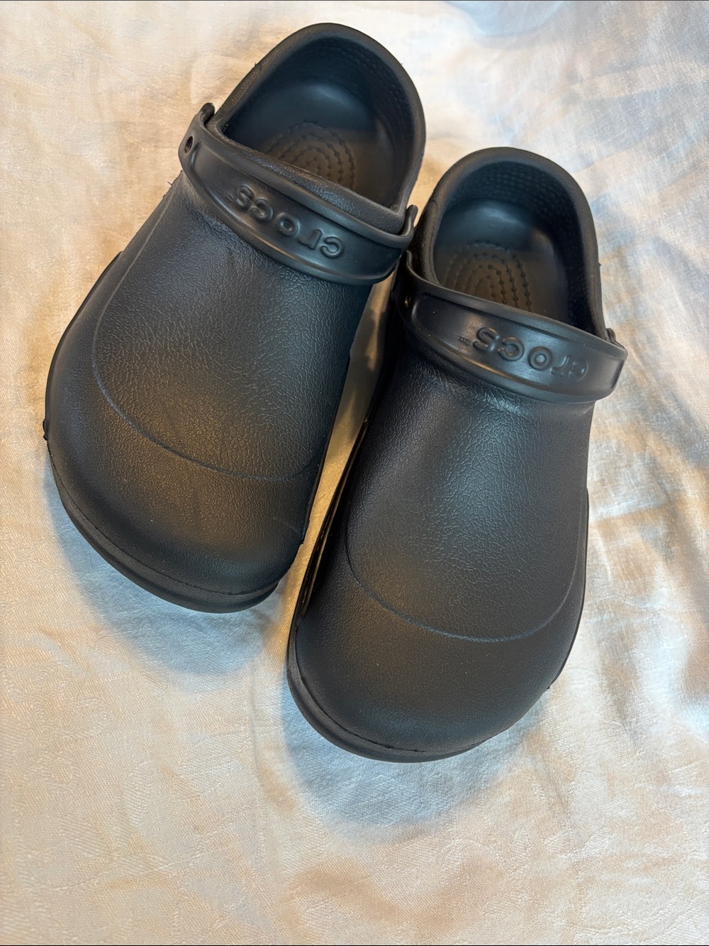 Men’s size 12 Crocs Bistro Work Clogs Black Slip Resistant Comfort Casual Black